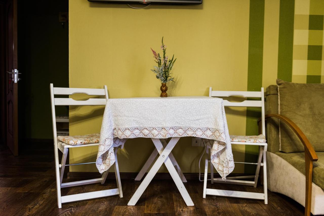 Golden Park Apartments Umanʼ Екстериор снимка