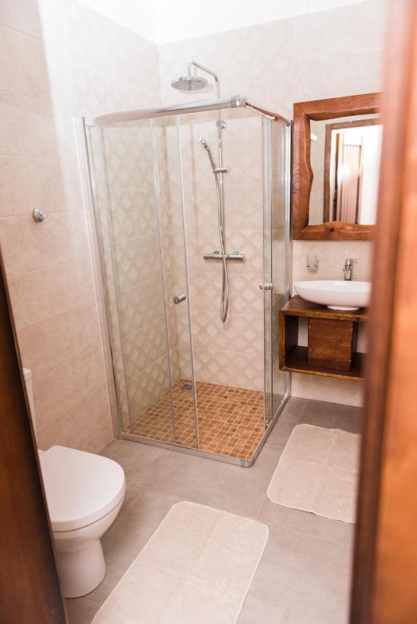 Golden Park Apartments Umanʼ Екстериор снимка