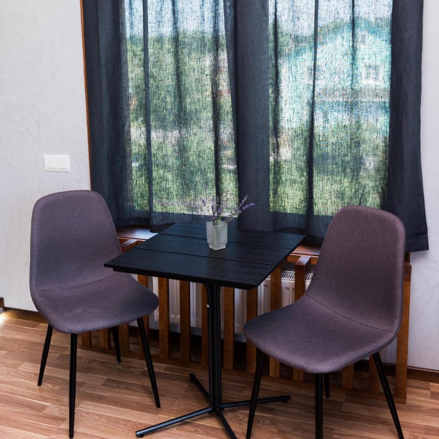Golden Park Apartments Umanʼ Екстериор снимка