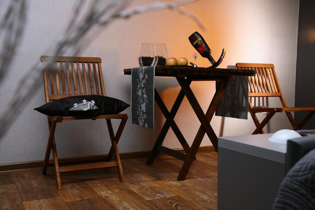 Golden Park Apartments Umanʼ Екстериор снимка